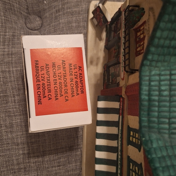 Collectibles - Picture 9 of 9